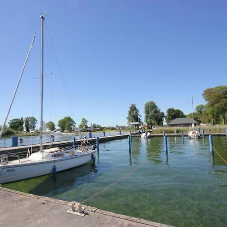 Familienfreundliche In Mit Grosser Terrasse * Ludorf